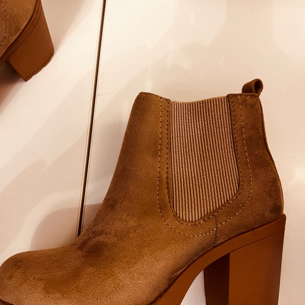 Brand new never worn Soda tan suede Booties - Picture 9 of 11